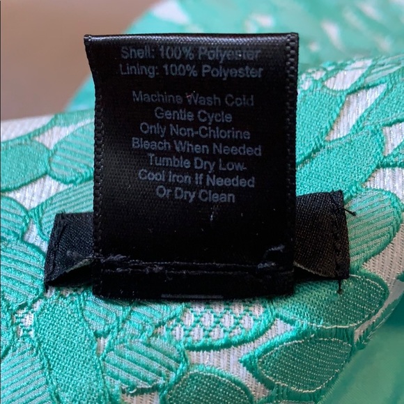 Ann Taylor Beautiful Mint Green Floral Lace Pencil Skirt! - Picture 5 of 7